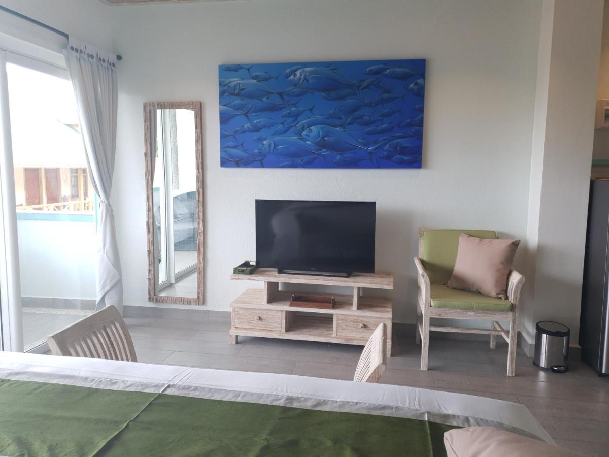 Bord Mer City Apartments La Digue Exterior foto